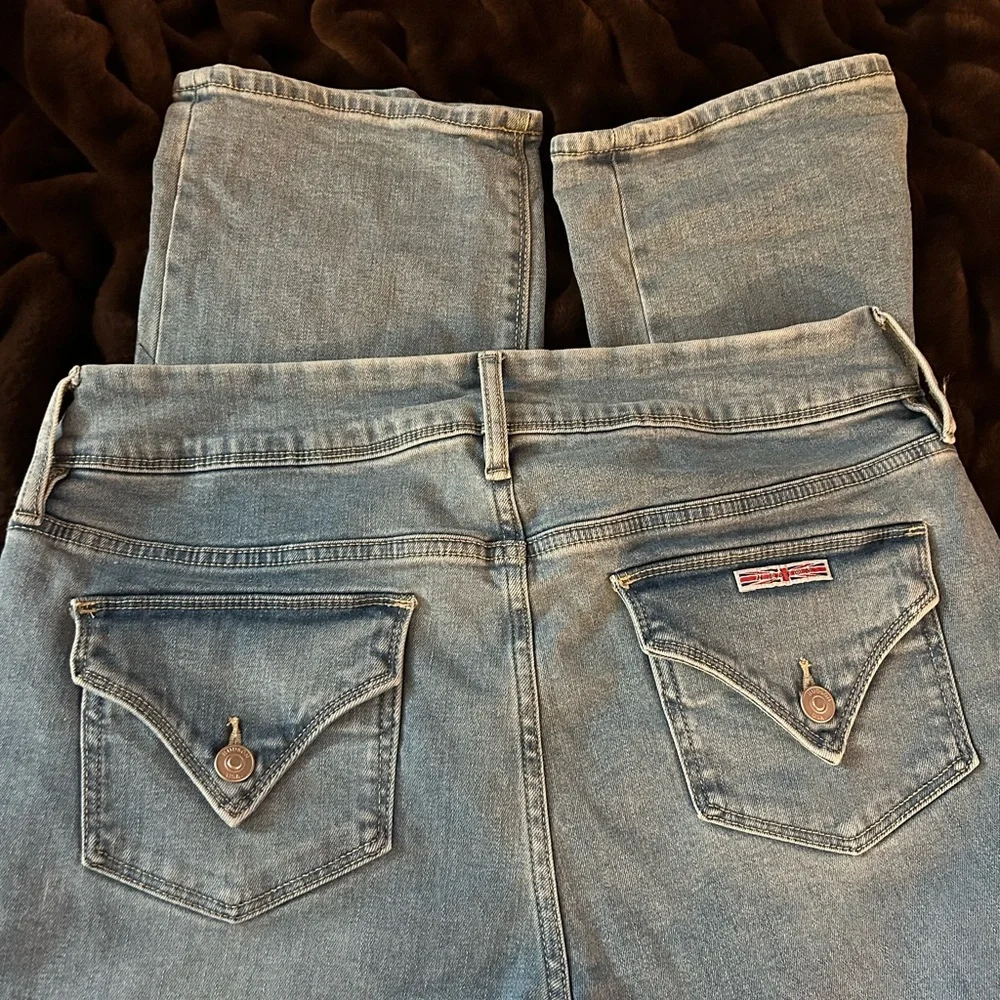 Hudson Beth Mid-Rise Baby Bootcut Jeans Size 12 - Picture 3 of 7